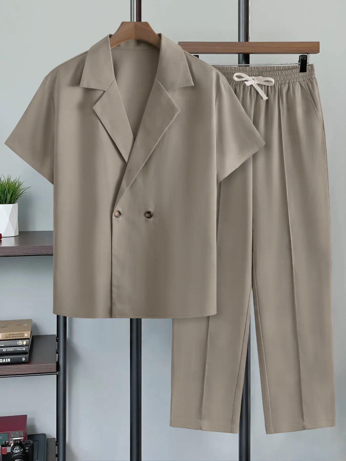 Men's 2 Piece Casual Suit Set Short Sleeve Double Breasted Plaid Blazer & Elastic Waist Pants Summer Business Casual Outfits Menswear
