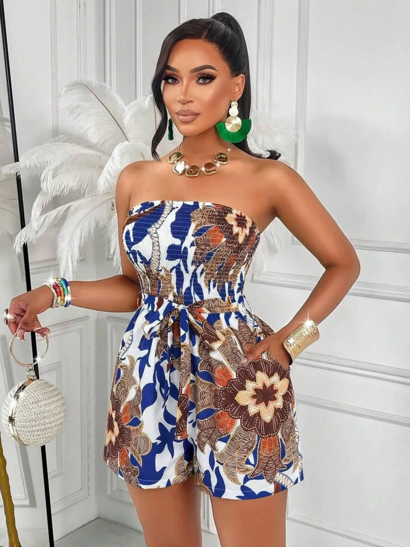 Sexy and Elegant Bohemian Boho Women's Floral Print Sleeveless Romper Jumpsuit Shorts, Random Floral Pattern Summer Dress, Loose-Fitting Fashion Top, Unlined Design, Flower Print Romper