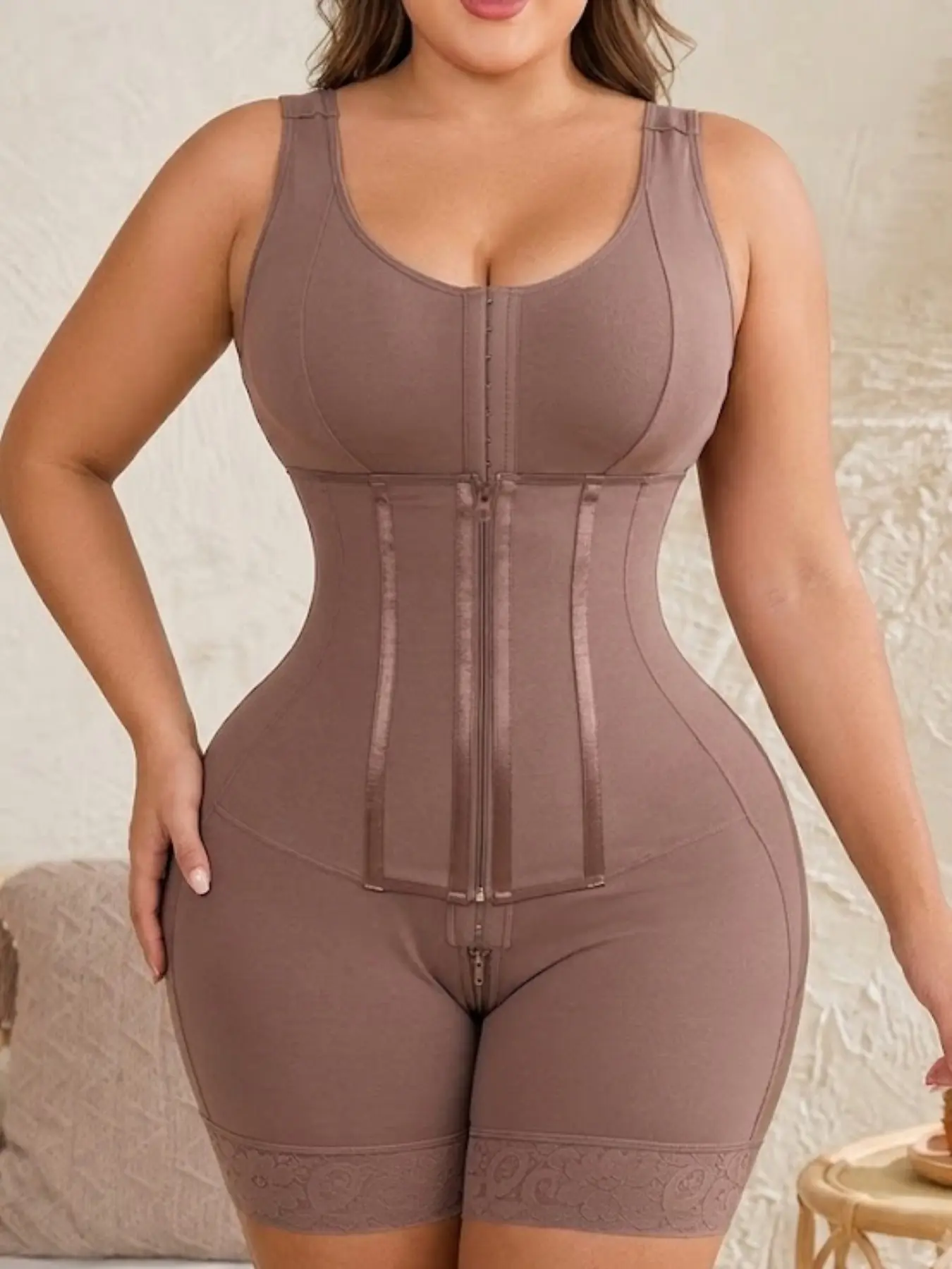 1 Count Women's Solid Color Bodysuit, Butt Lifting Tummy Control Jumpsuit, Fajas, Double Compressing Hooks & Zipper Closure Shapewear, Colombian Shapewear, Comfort Silhouette Full Body Shaper, Ideal for Daily Wear & Sports & Yoga
