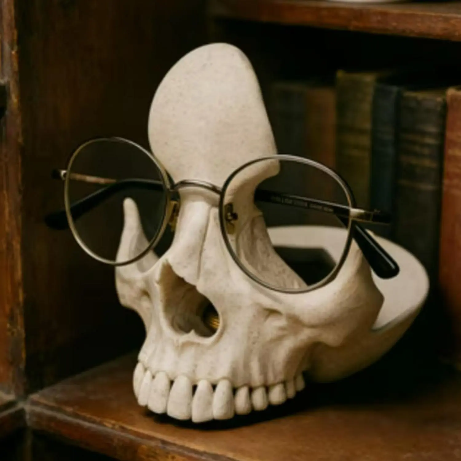 Skull Glasses Holder with Key Tray, Gothic Eyeglass Stand Organizer, Unique Design for Home Decor & Daily Use, Functional Storage Solution