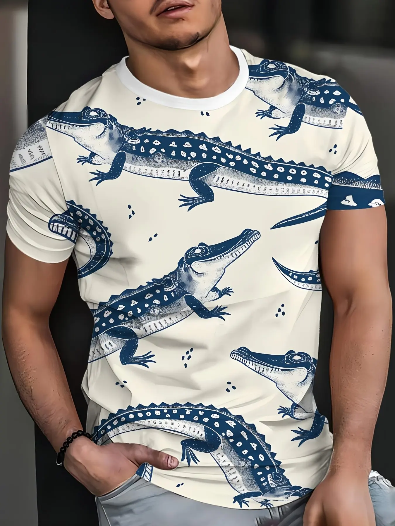 Men's Vintage Crocodile Print Round Neck Short Sleeve T-Shirt, Casual Loose-Fit Summer Top, Breathable Streetwear for Beach & Outdoor
