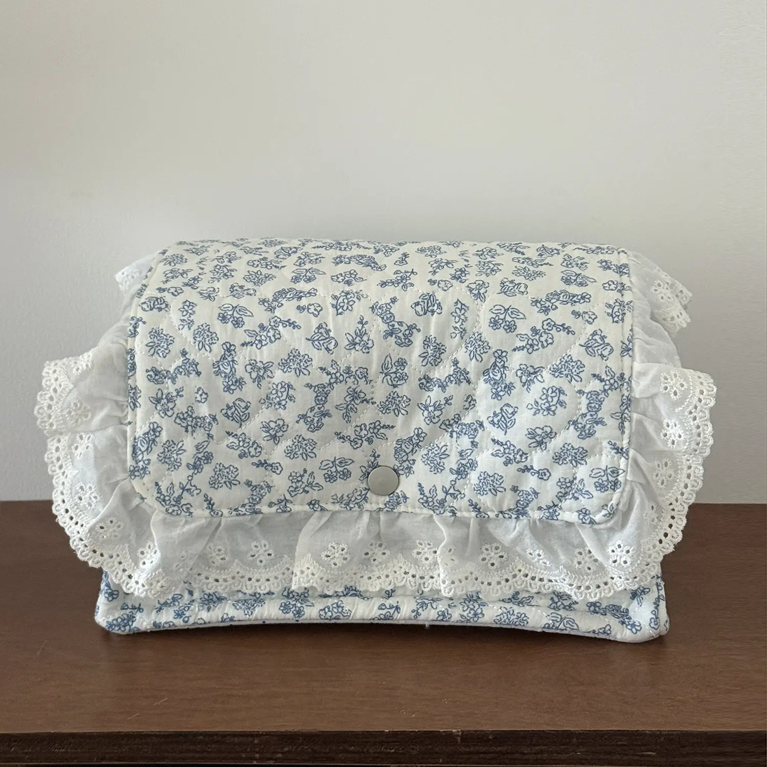 Blue Floral Lace Cosmetic Organizer, Large Capacity Portable Storage, Perfect for Makeup and Cosmetics, Vintage Style, Ideal for Dorms and Bedrooms