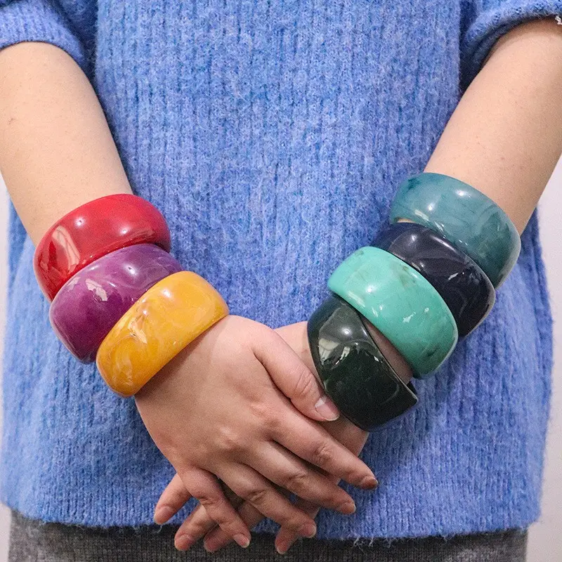 Chunky Resin Wide Cuff Bracelet for Women, Organic Shape Acrylic Statement Bangle, Lightweight Glossy Sculptural Jewelry, Minimalist Modern Fashion Accessories for Daily Wear, Vacation, Party & Gift, Stainless Steel, Female, No, Orange, Cowhide, Glossy Fi