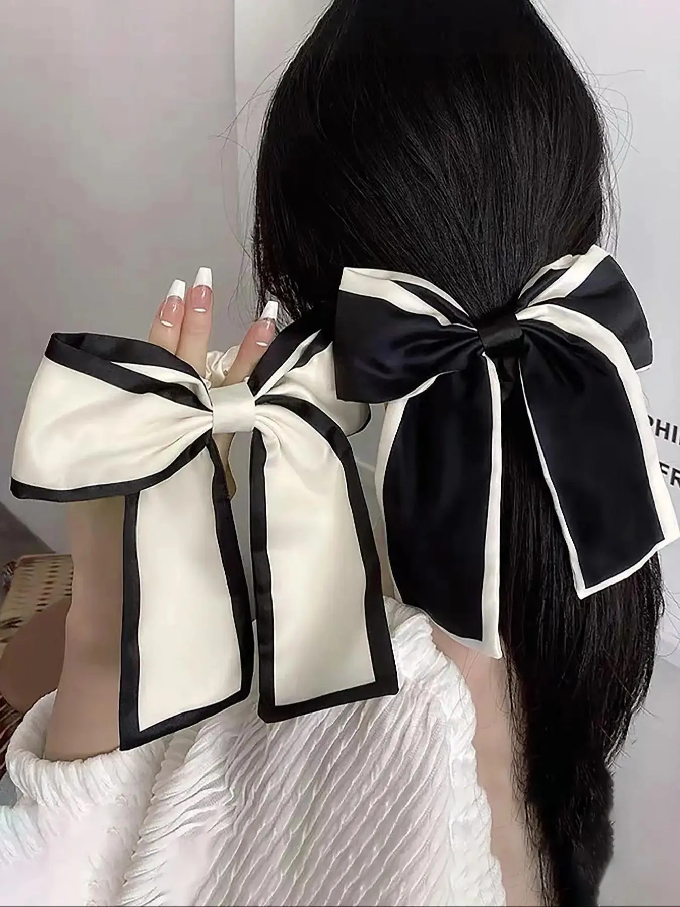 2 Pieces Women Elegant Contrast Binding Large Bowknot Hair Ties, Soft Satin Two-Tone Big Bow Scrunchies, Fashion Pretty Bow Hair Accessories Suitable for Girls Daily Hairstyling