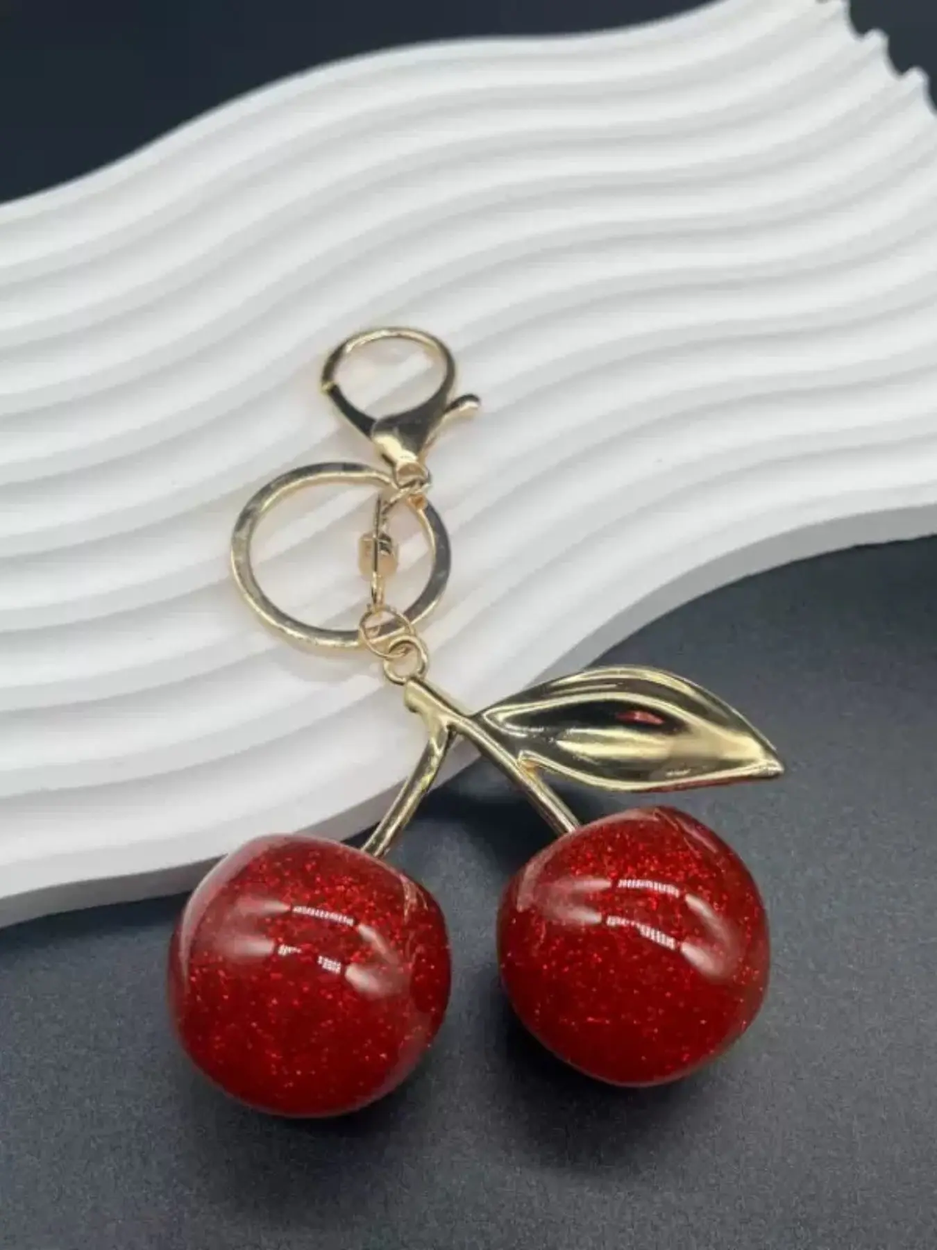 New Cherry Shaped Pendant 1pc Sparkling Resin Crystal Keychain Charm Handbag Accessories for Women