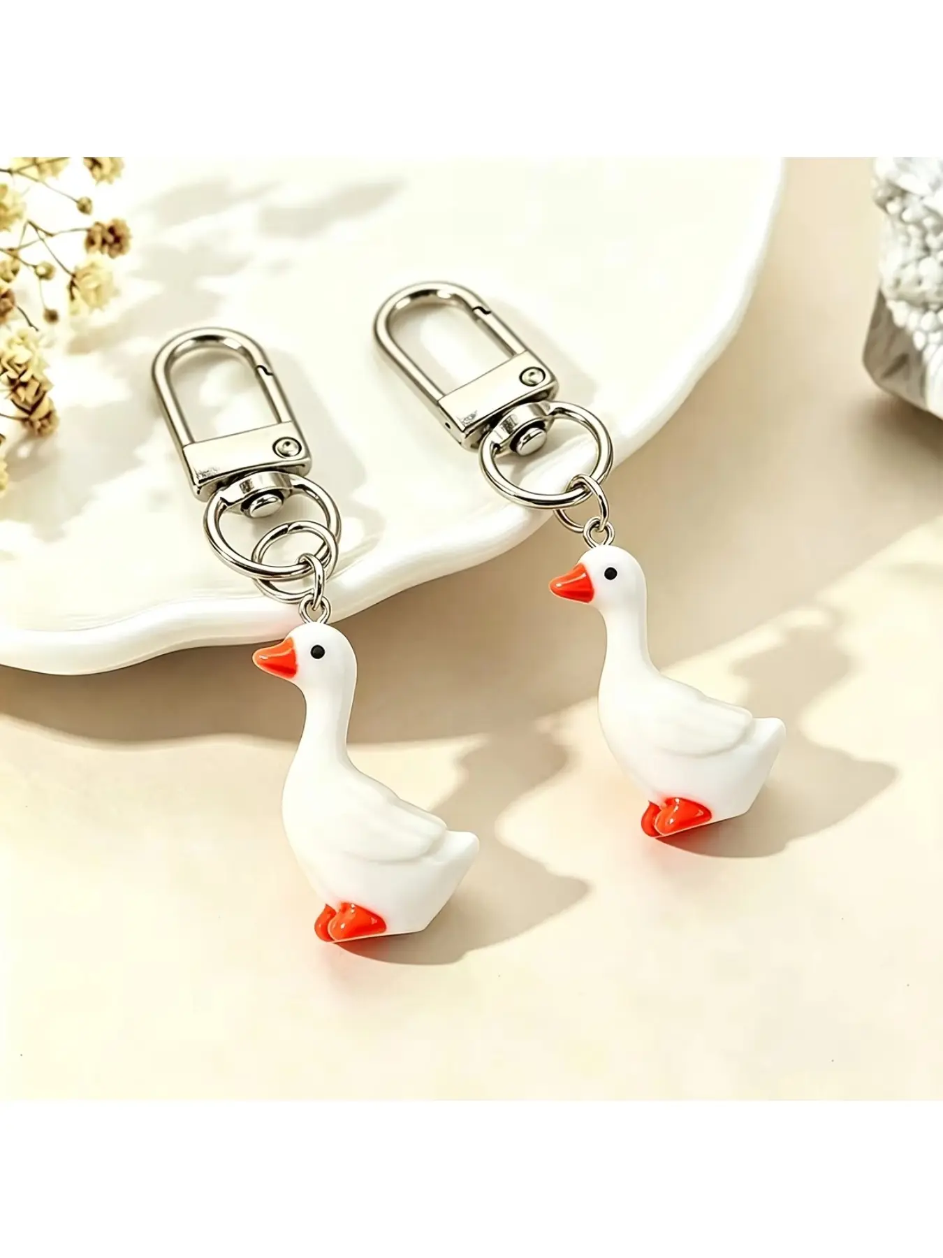 2pcs Cute Resin White Goose Keychain DIY Pendant Backpack Car Key Ornament Gift