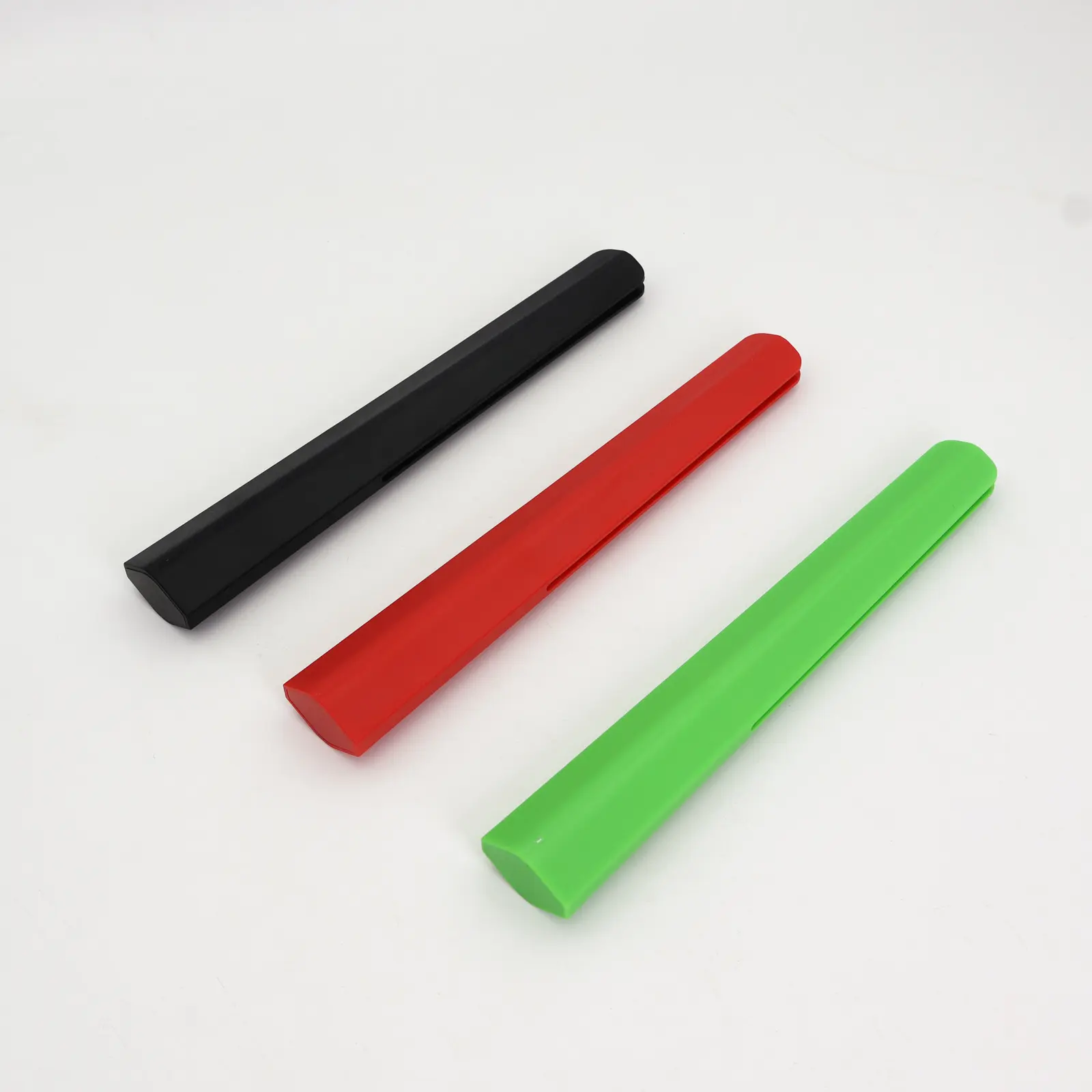 2pcs Plastic Strip-Shape Squeeze Tube Utensils, Compact Portable Food Bag Dispenser, Reusable Easy-Paste Squeezer for Sauce Condiment Toothpaste, Lightweight Stylish Daily Use Kitchen Gadget, Reusability