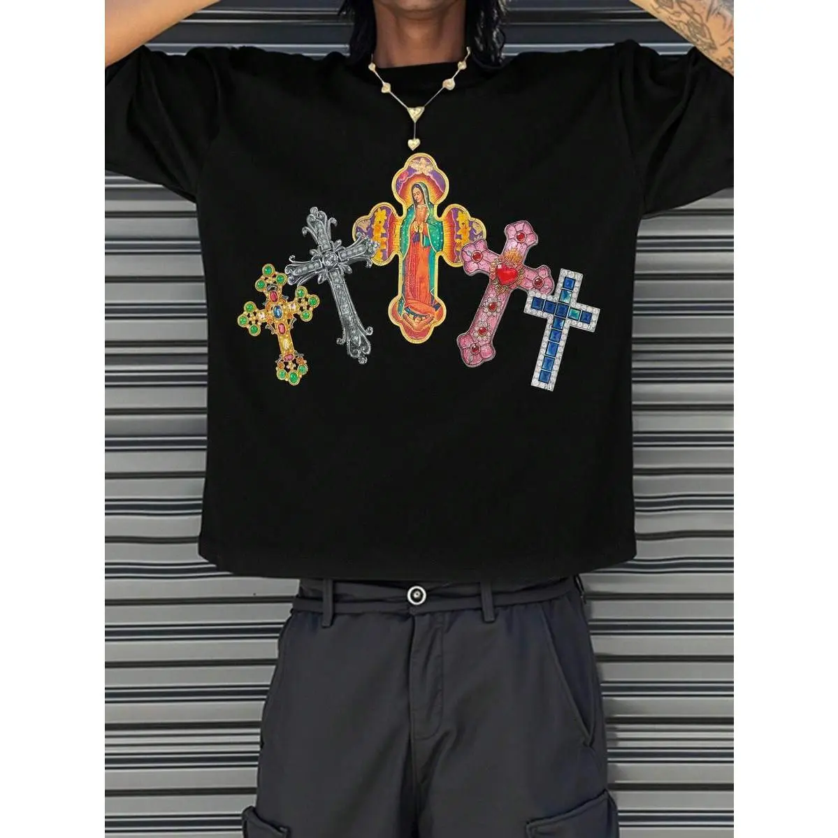 Manfinity Dauomo Men's Black Summer Streetwear Our Lady Of The Cross Print T-Shirt,Loose Crew Neck Short Sleeve Graphic Vintage Shirt,Concert Wear City Break Gift