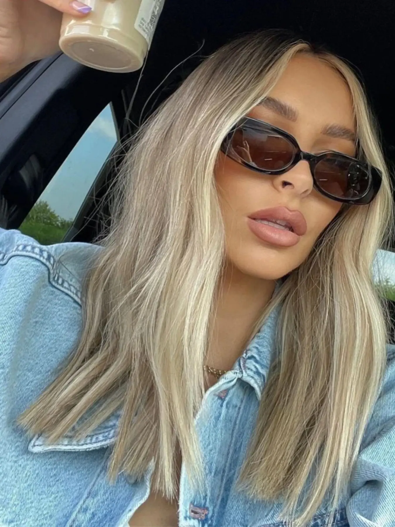 13x4 Front Lace Women's Wig, 14 Inch Glitter Big Curl Style, 150 Density High-Quality Human Hair, Soft and Smooth, Pre-Trimmed, Human Hair Wigs