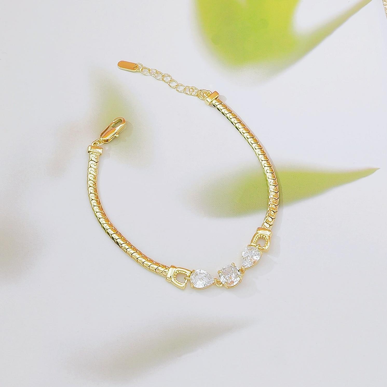 18K Gold Plated CZ Tennis Bracelet for Women Luxury Minimalist Paved Crystal Chain Bracelet Dainty Elegant Shiny Jewelry Versatile for Daily Wear, Parties, Weddings & Gift Giving