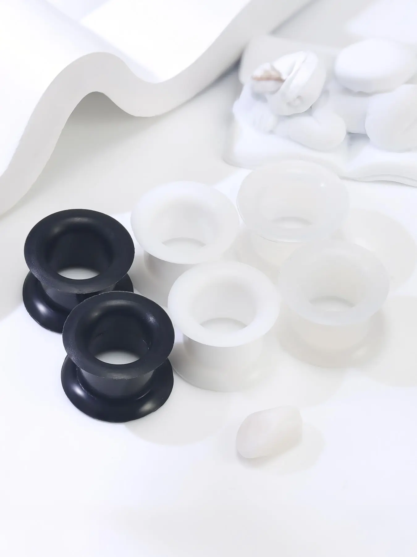 3-48mm Soft Thick Silicone Gauges for Ears Flexible Ear Skin Tunnels Plugs Expanders Gauges Hollow Gauges Body Piercing for Women Men Black White Clear Flesh Skin 1 Pairs Ear Stretchers