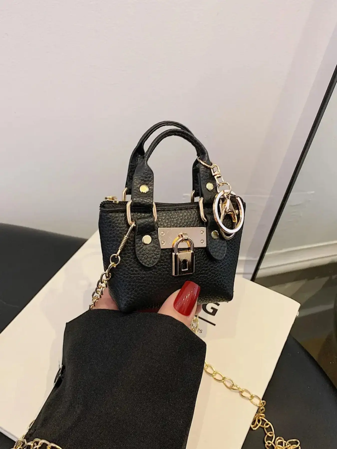 Multi-use Mini Tiny Crossbody Bag, Lock Accent Chain Shoulder Purse, Detachable Strap Small Handbag Can Be Used As Bag Charm Accessory
