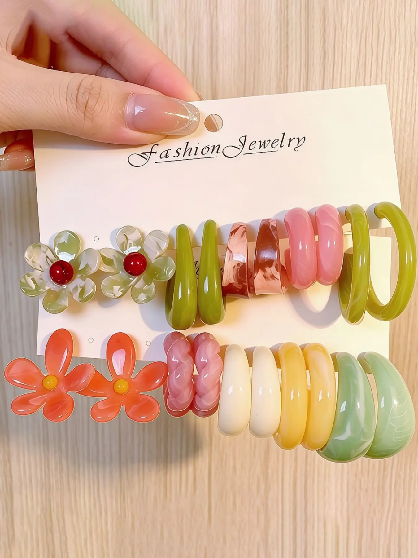 10 Pairs Fashionable Acrylic Flower C-Type Geometric Earrings, Colorful Studs and Hoops Set, Trendy Ear Jewelry Collection, Casual Earrings Set