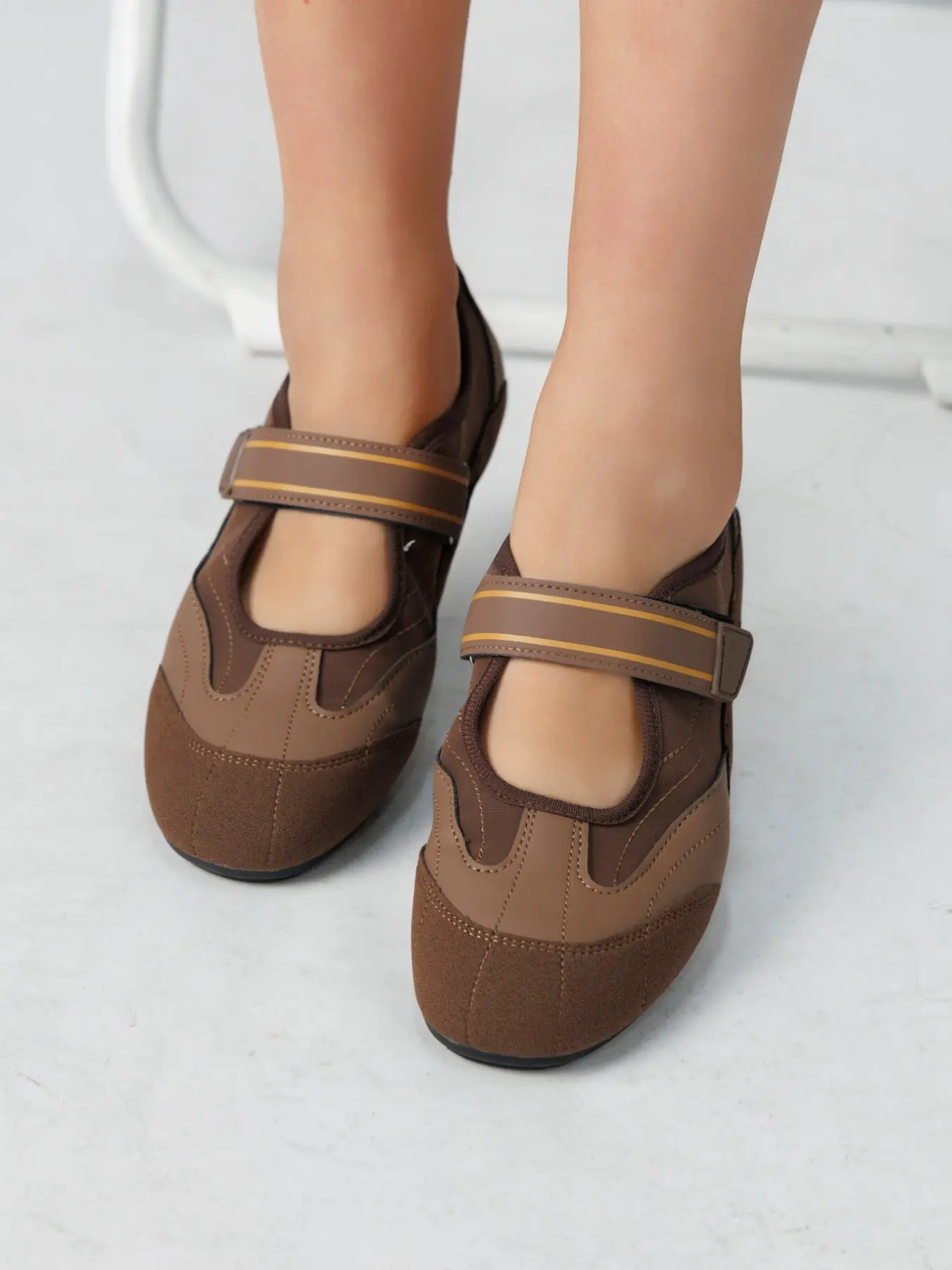 Women's Mary Jane Shoes, Velcro Strap Design, Flat Soft Sole, Anti-Slip Comfort, Vintage Casual Style, All Season Dress Shoes, Walking Shoes