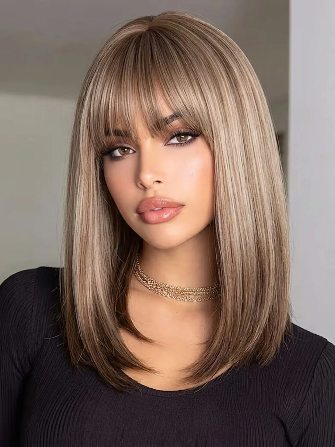 12 Inch Ash Blonde Balayage Bob Wigs for Women Straight Full Bangs Synthetic Medium Bob Wig Heat Resistant Natural Looking Daily Wear Full Head Wig