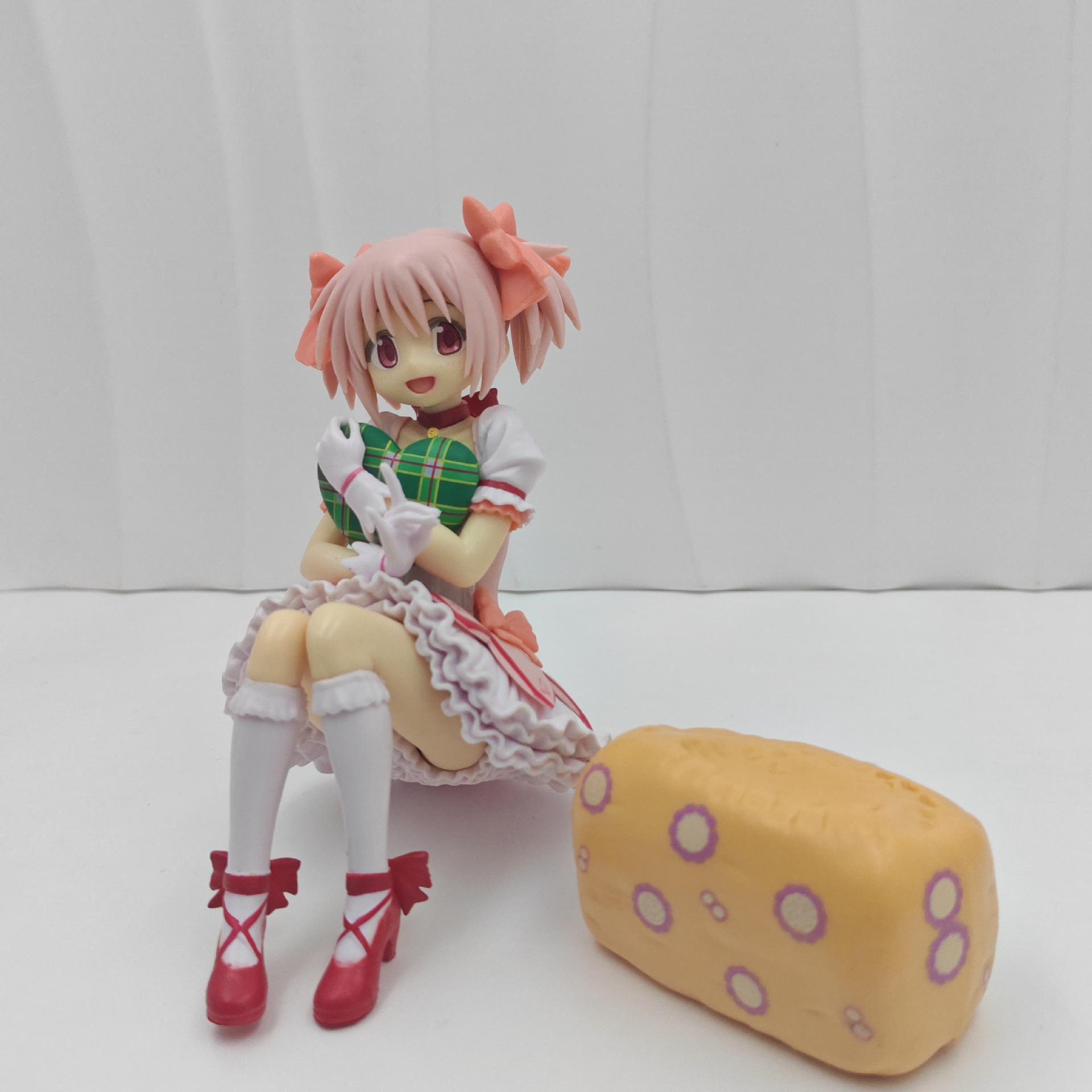 New Magical Girl Kagami Circular Desk Model Figure, Sitting and Standing Pose, Collectible Handmade Statue, Perfect Gift for Fans