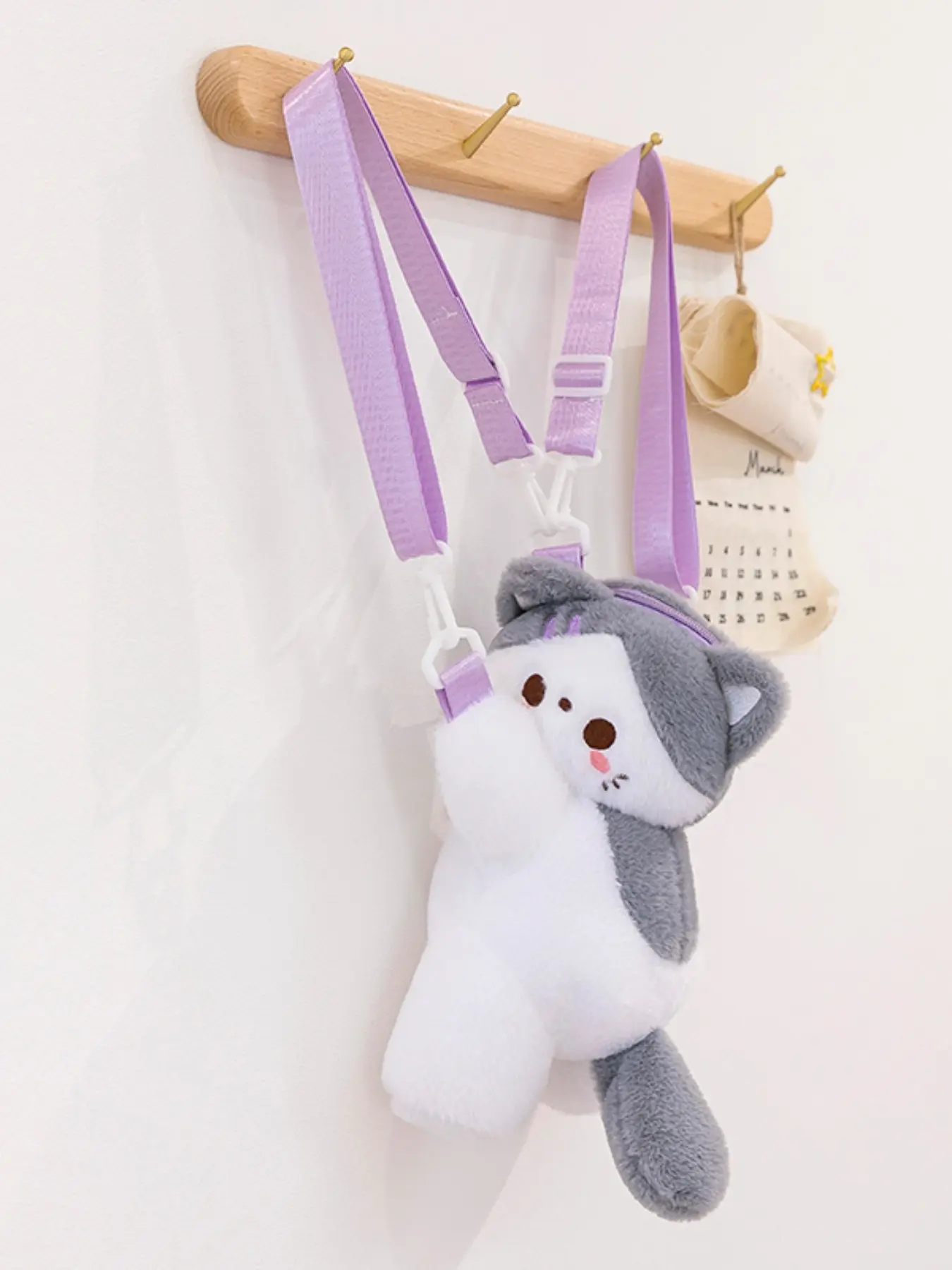 Plush Animal-Shape Women's Backpack, Large Capacity, Cute & Versatile, Handheld Option, Ideal for Daily Use, Work, School, Travel, Fluffy Backpack