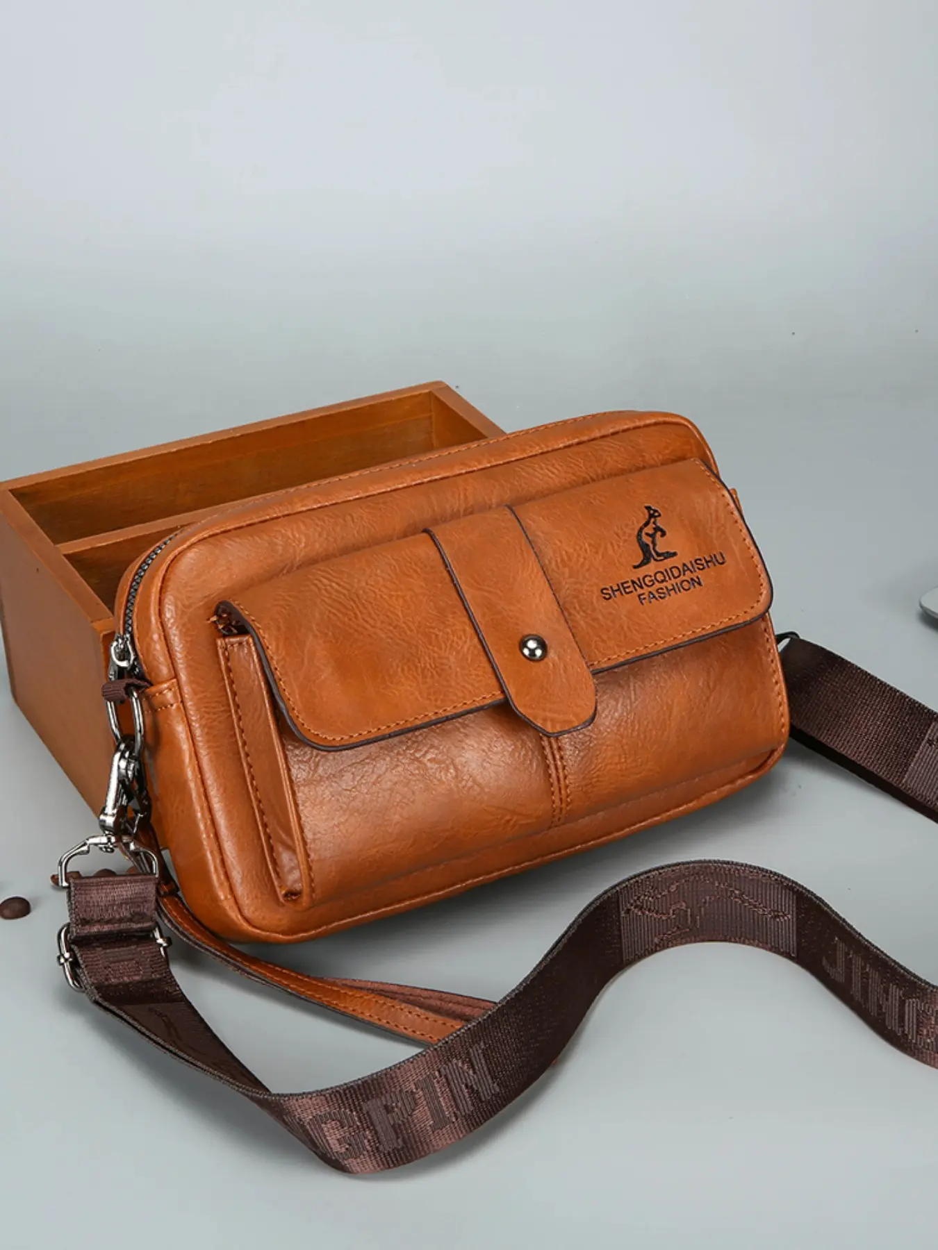 Men's Lightweight Retro PU Leather Crossbody Bag with Zip, Three-In-One Handbag, Wrist Strap, Multi-Layer Pockets, Daily Casual Small Bag for Cell Phone Wallet Daily Travel Work, Everyday Use, Pu Leather Material, Versatile Bag, Organized Storage