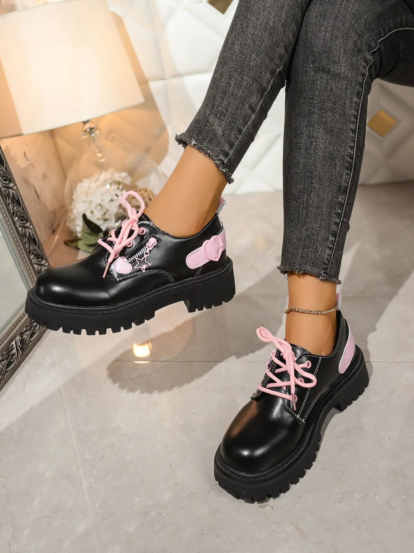 Heart Star Decorated Thick Sole Leather Shoes for Women, Sweet Cool Lolita Laces Platform Shoes, Anti-Slip Height Boost Casual Oxford Shoes