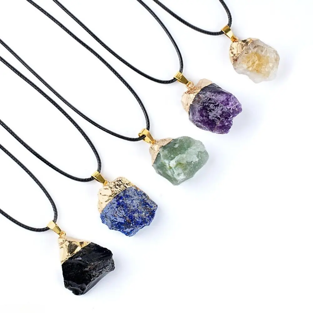 New Arrival Natural Raw Crystal Pendant Necklace For Women Gold Electroplated Hand Hammered Irregular Amethyst Stone Premium Unique Neck Jewelry Versatile Accessory Perfect For Daily Wear Dating Party Gift