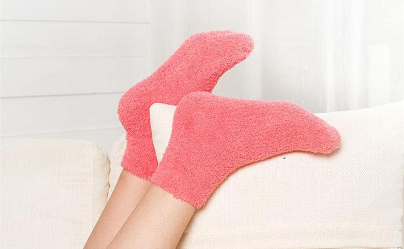 Women's Bed Socks Pure Color Fluffy Warm Winter Christmas Gift Soft Floor Home Candy Color Coral FLeece Velvet Socks Dropship