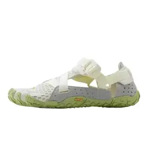 natural movement shoes combine barefoot freedom, zero drop support, flexible bendable sole, anti slip traction grip, breathable lightweight upper, built for functional training, hiking adventures, gym workouts and active lifestyle
