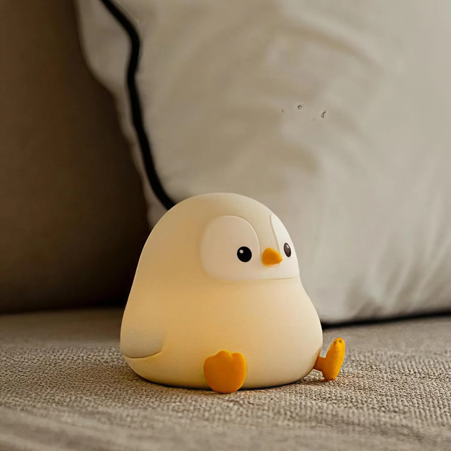 Penguin Night Light, LED Soft Fun Animal Night Light, Food-Grade Silicone, 2-Level Dimming, Suitable for Children's Room Desktop Decoration, Fun Gift for Boys, Girls, and Babies, White Elephant Gift