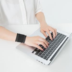 2 Pack Adjustable Wrist Brace Support Straps High Elastic Compression Wraps for Fitness Weightlifting Gym Training Stabilizing Sports Gear