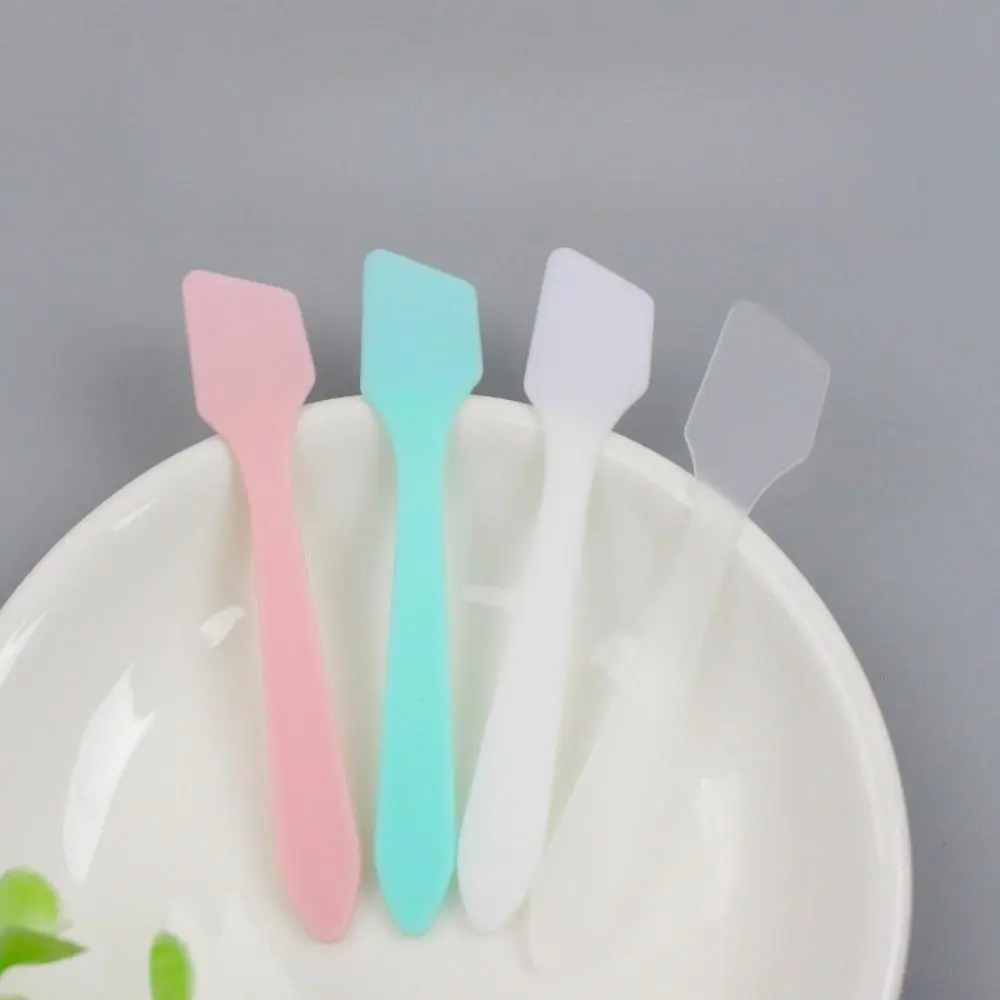 Disposable Mini Cosmetic Spatula Set (100-Pack), Plastic Slim Head Small Scale Mixing Tool for Daily Care, Jar Scraper for Skincare Cream, Makeup Application (Bag Accessory Charm Compatible)
