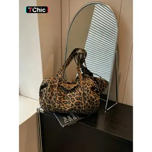 Medium Leopard Print Luggage Bag, Durable Fabric, Urban Lifestyle, Subtle Print, Unique Design, Versatile Lazy Style, Fashionable Travel Bag, Weekend Luggage Bag