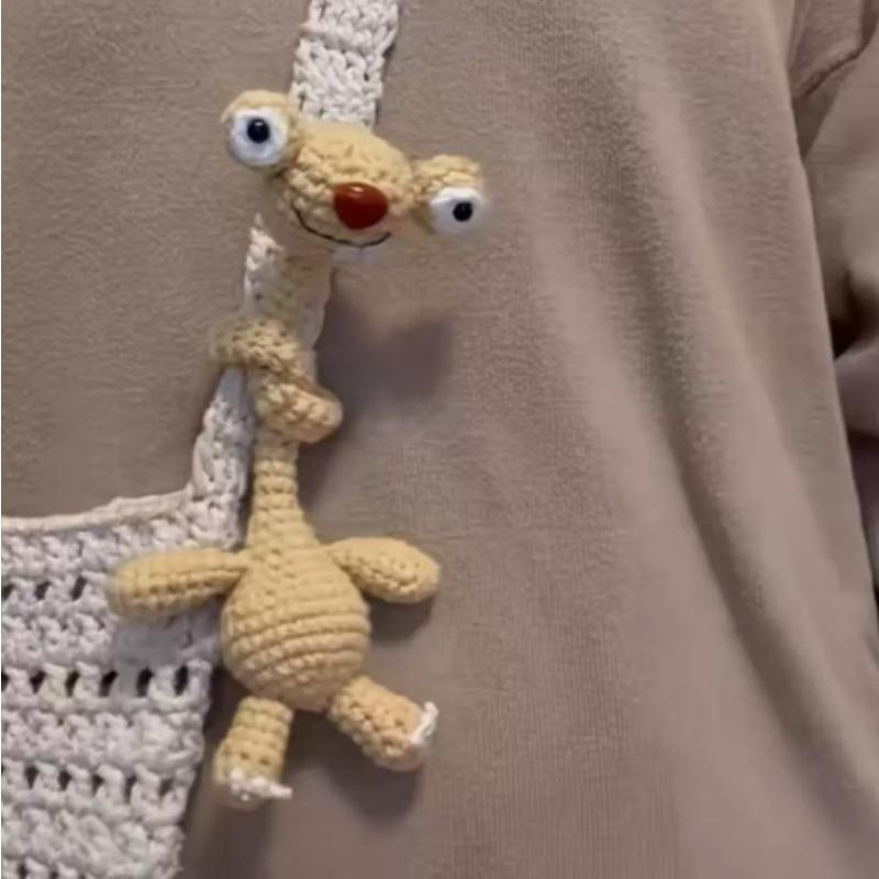 Long neck sloth long neck cooing chicken crochet wool ice age handmade DIY crochet material package non-finished product