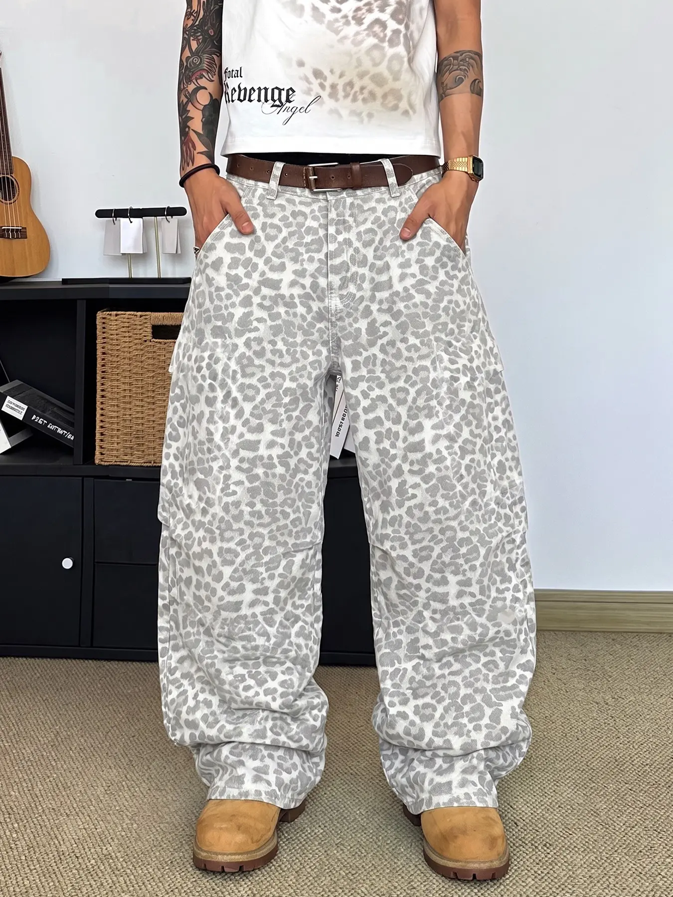Unisex Streetwear Y2K Leopard Print Camo Cotton Straight Leg Jeans, Loose Casual Jeans, Trendy Casual Pants for Men, Trendy, edgy leopard-print trousers—perfect for streetwear and Y2K-style outfits Perfect Gift for Back-To-School Season