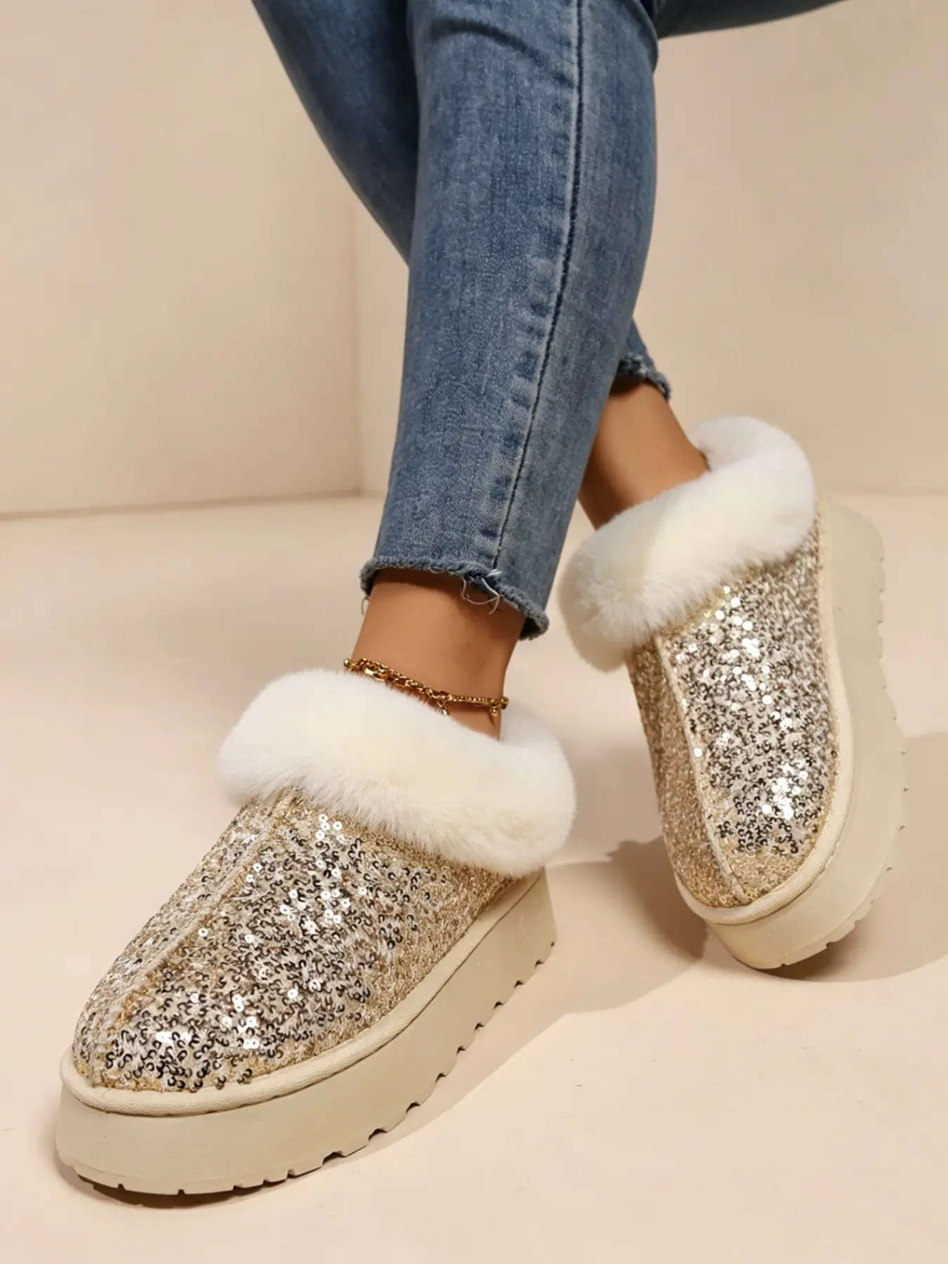 2026 Winter New Sequin Rhinestone Turned Edge Fuzzy Thick Sole Snow Boots for Women, Warm Lined, Anti-Slip, Durable, Daily Commute