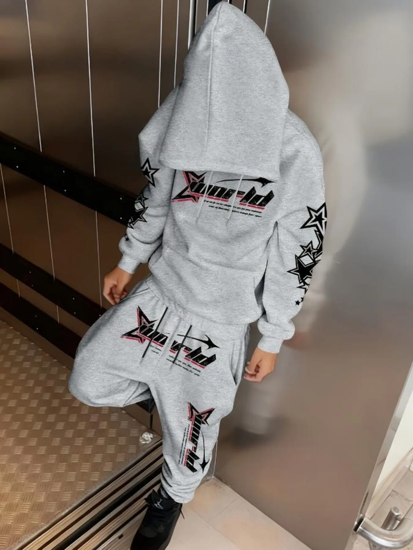 American Street Style Star Letter Print Hoodie Set for Men, Loose-Fit Drop Shoulder Sweatshirt and Pants Two-Piece Set