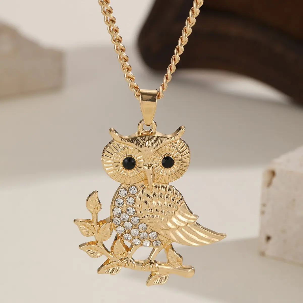 Owl Pendant Alloy Chain Necklace - Animal Shape Jewelry with Diamond Accents, Light Luxury High-End Niche Accessory, Ideal Gift for Girlfriends, Streetwear Statement Piece, Statement Necklaces, Light Luxe, Artificial Zircon Necklaces