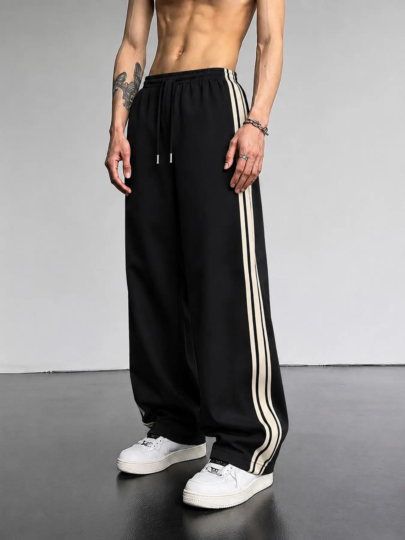 Men's Summer Lightweight Striped Uncuffed Sweatpants, Loose-Fit Straight Leg, Casual Long Pants for All Seasons, Comfortable Outdoor Wear