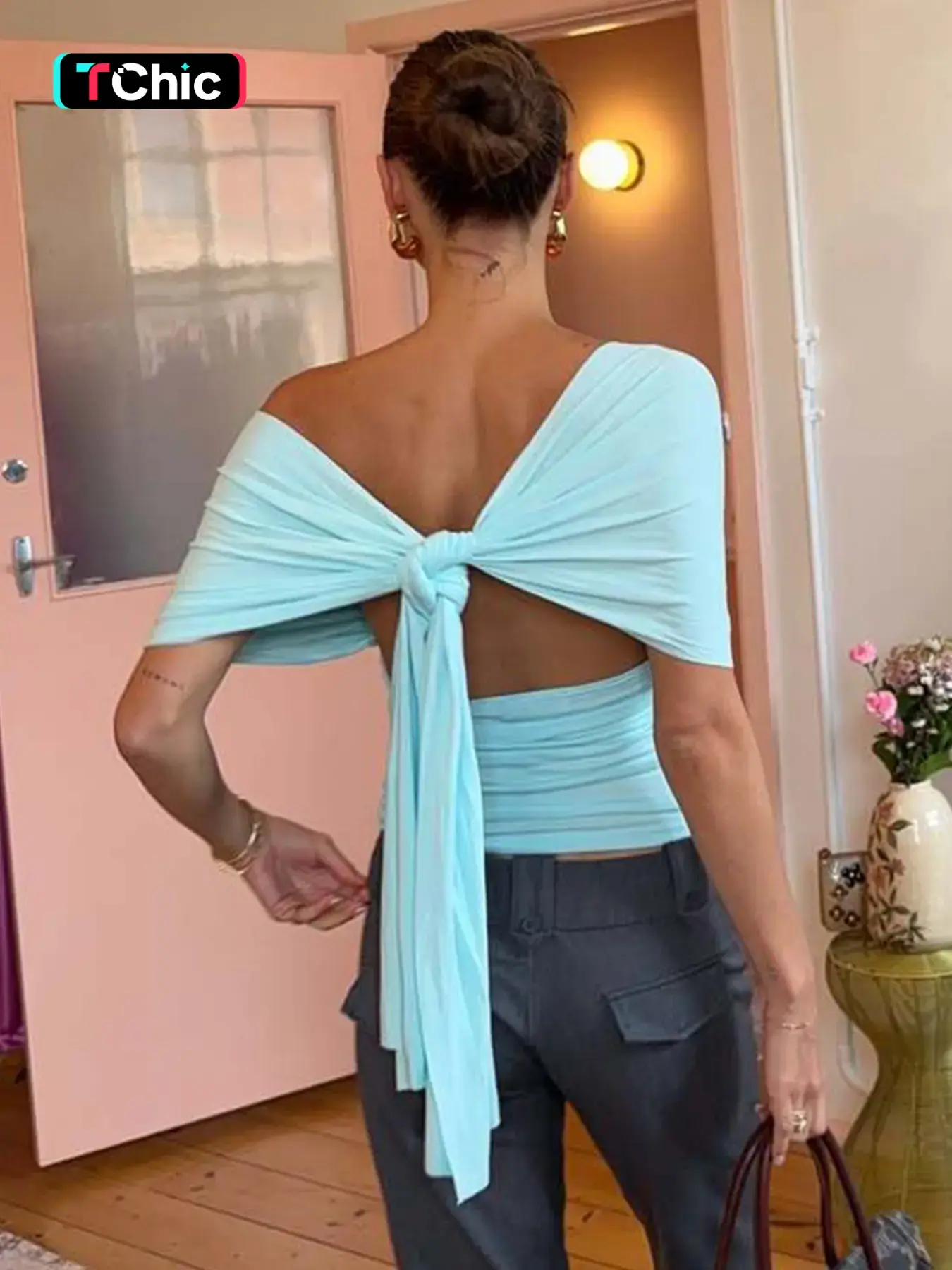 Women's Solid Color V Neck Cut Out Tie-back T-shirt Top, Sexy Backless Lace-up Sleeveless Plain Slim Fit Ruched Blouse Crop Top, Party Club Date Y2K Holiday Daily Casual Elegant Shirt Tops For Ladies All Seasons Summer Fashion Clothes Wear