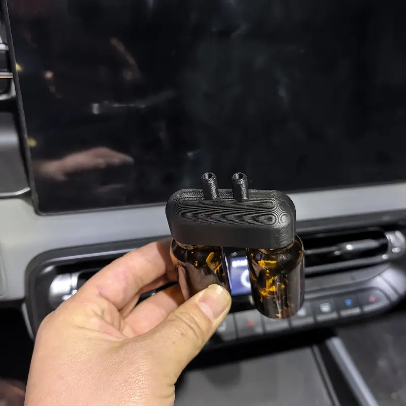 1 Set of Aromatherapy Diffusers, Featuring a Dual-outlet Design to Freshen Car Air, Made of Durable and Sturdy Plastic Material, Car Diffusers for Essential Oils