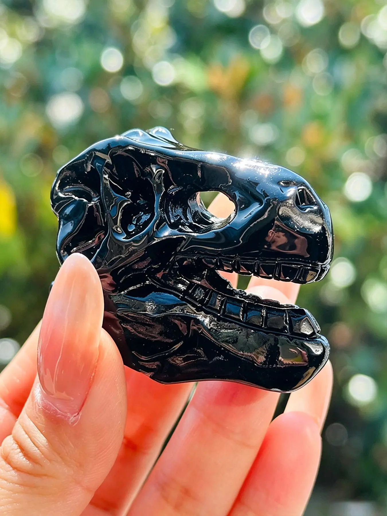Handcrafted Crystal Tyrannosaurus Skull Statue, Polished Obsidian Flame Stone, Gothic Mineral Desk Decor Gift, Natural Crystal Art