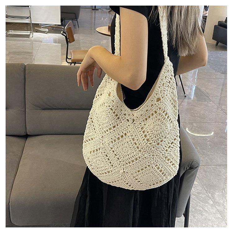 Versatile single-shoulder straw bag for women, high-end handmade cotton woven bag, large-capacity beach vacation tote bag