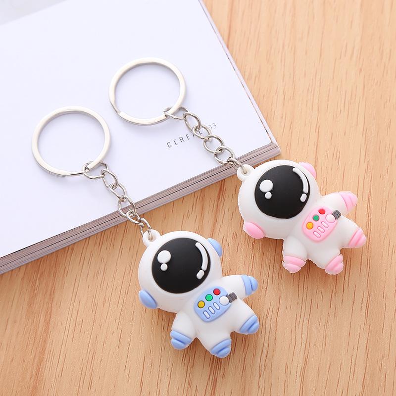 1 Pack Pink Blue Cartoon Astronaut Keychain Detachable Charm Unisex Party Gift for Bag Decor Car Keys Gift Occasions small portable fun design holiday gift wrap