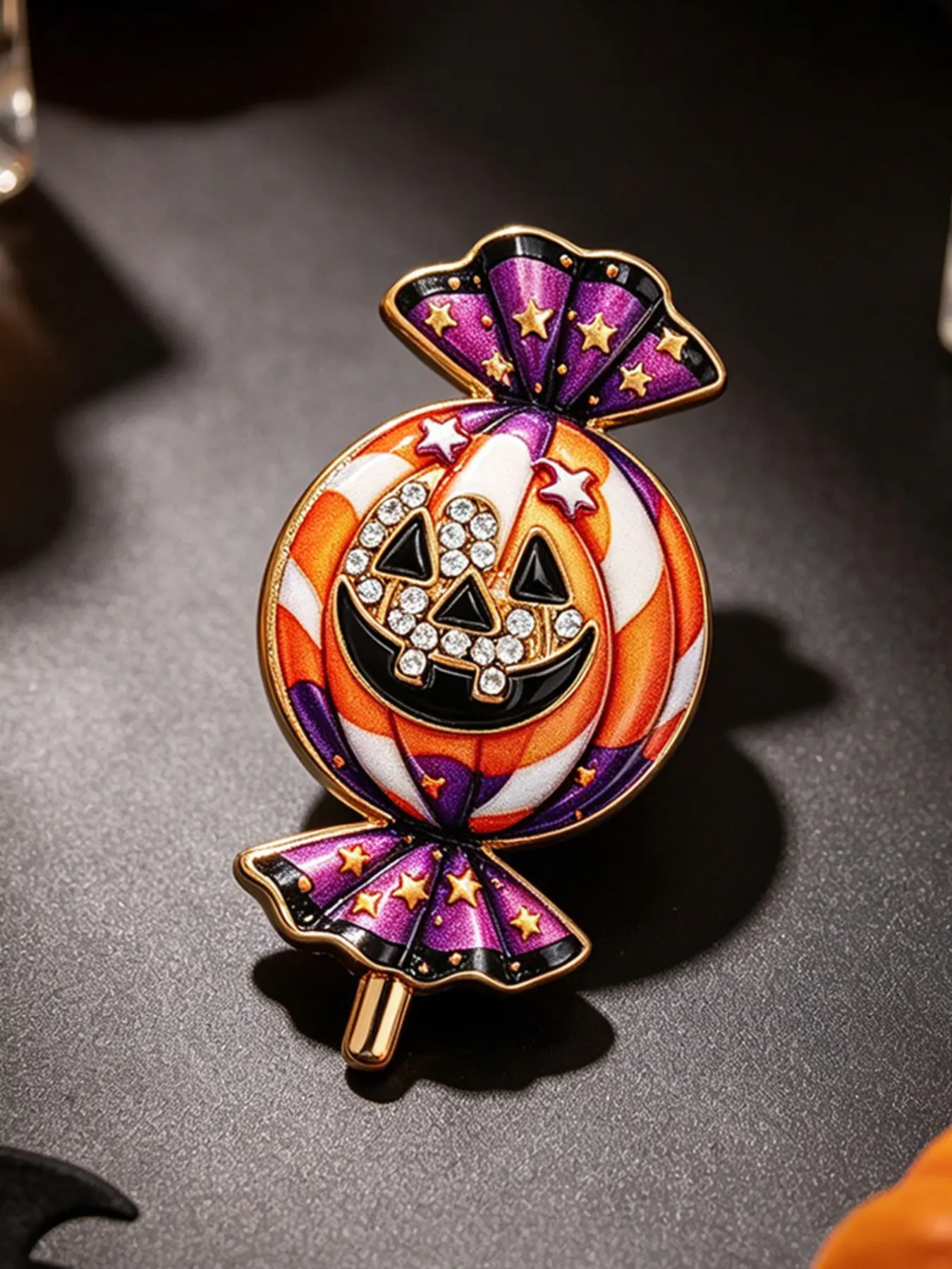 1Pc Cute Halloween Pumpkin Candy Enamel Brooch, Inlaid Rhinestone Jack-O'-Lantern Pin, Halloween Party Fashion Accessory Gift