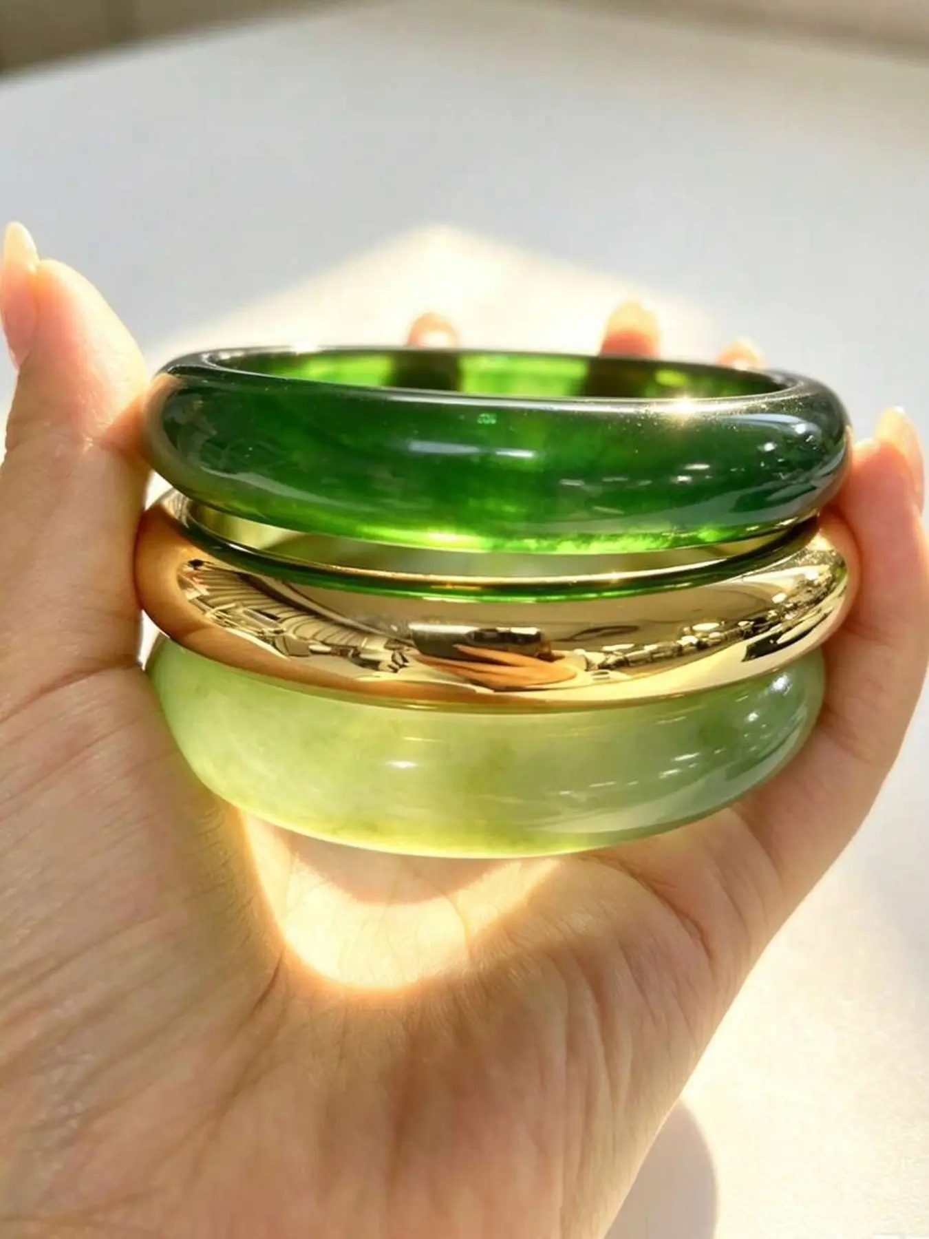 3pcs Vintage Green Resin Bangle Bracelet Set, Boho Bracelet Stack, Gold-Tone & Marbled Acrylic Chunky Bracelets for Women, Elegant Stackable Statement Jewelry, Fashion Wrist Accessories
