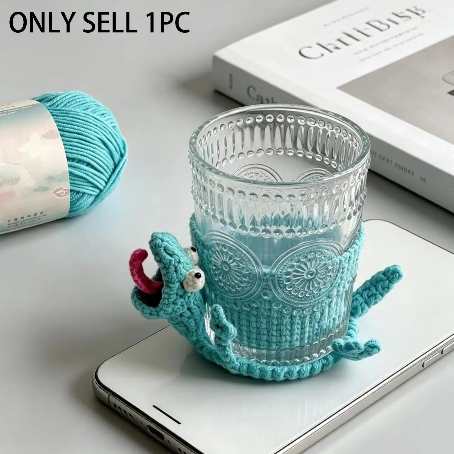 1 Pc Lizard Crochet Coaster, Cup Coasters, cute lizard coaster with sticking tongue design. Hand-woven cotton yarn heat insulation mat, anti-slip and water absorbent decoration for coffee mugs, home decor for coffee corner, ideal gift for craft lovers