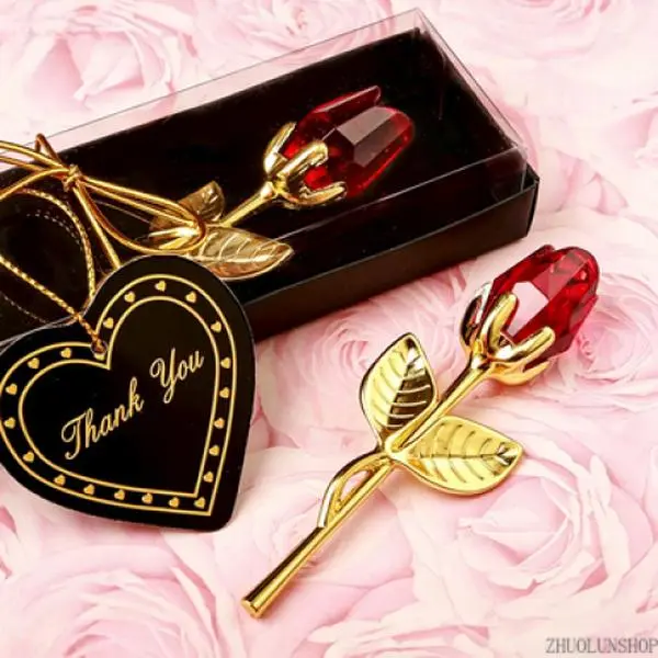 European Creative Crystal Rose Craft Ornaments, Elegant Mini Crystal Rose Keepsake Gifts, Perfect Wedding Guest Thank You Souvenirs & Wedding Party Favors