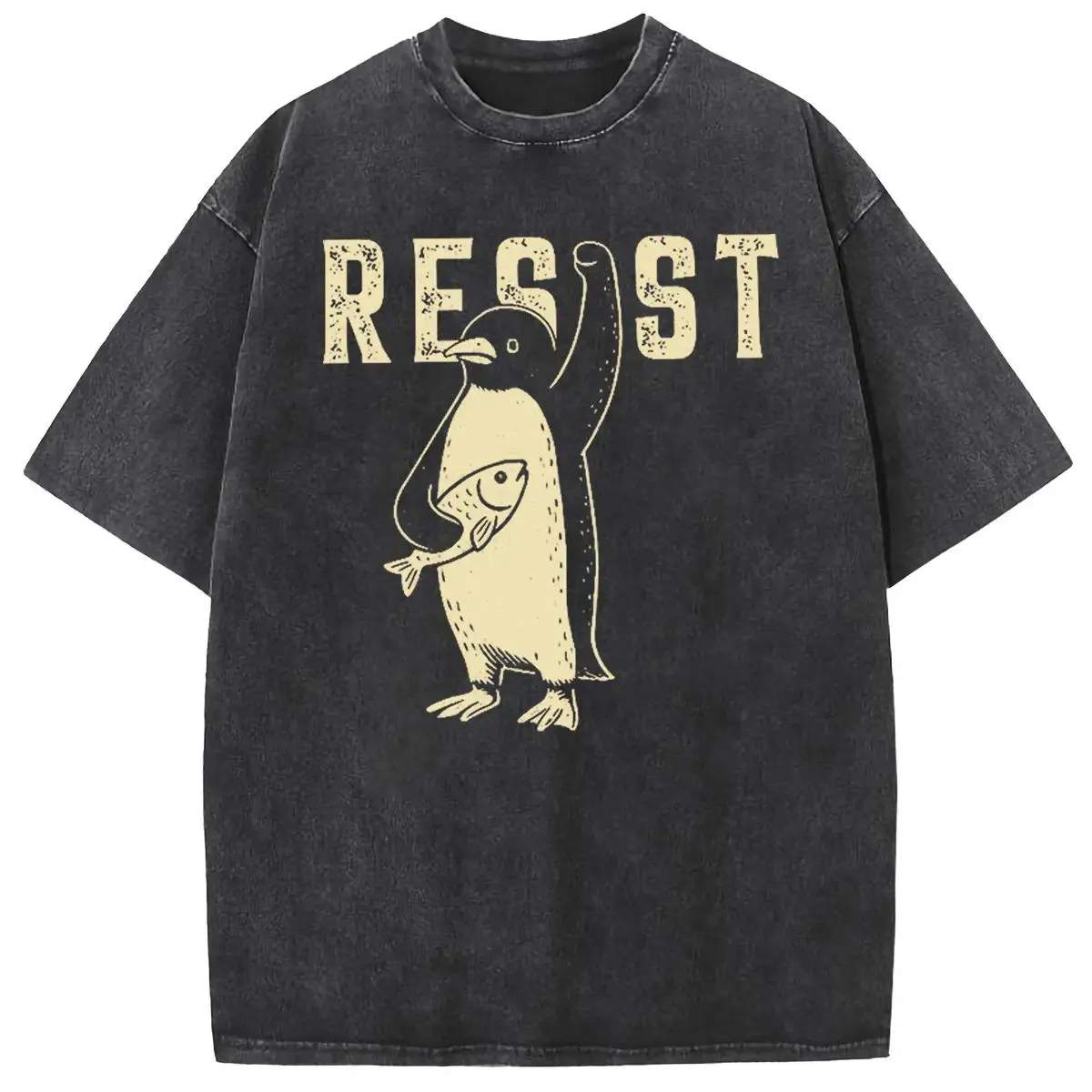 Oversized Tshirt Women Vintage Graphic Tees Resist Fist Penguin Holding Fish Retro Graphic Tee, Camisetas de Mujeres Vintage Washed Black Funny Animal Print Soft 100% Cotton Crew Neck T Shirts Women Graphic Tee