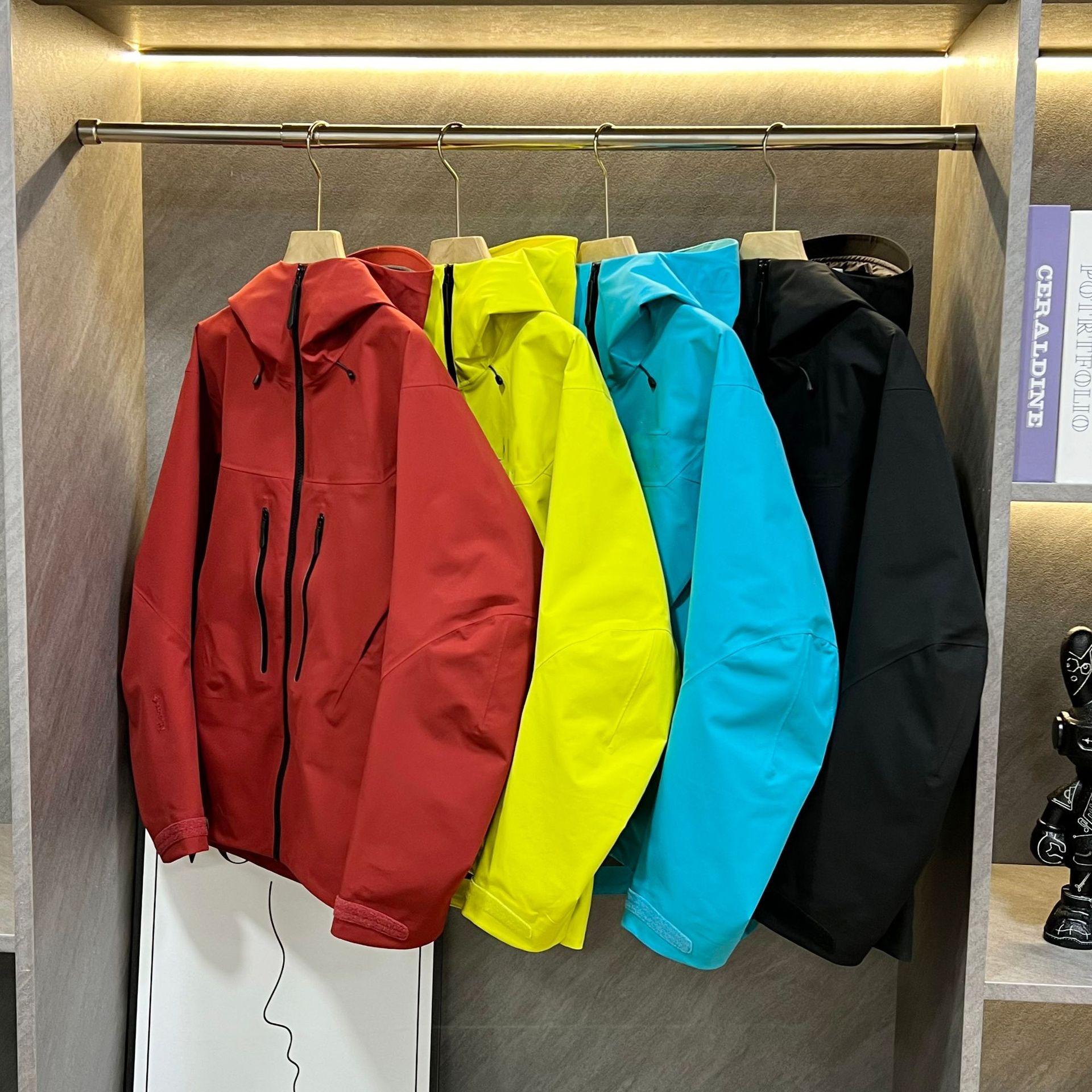 Men's and women's outdoor hardshell windproof and waterproof jacket, with down lining, workwear