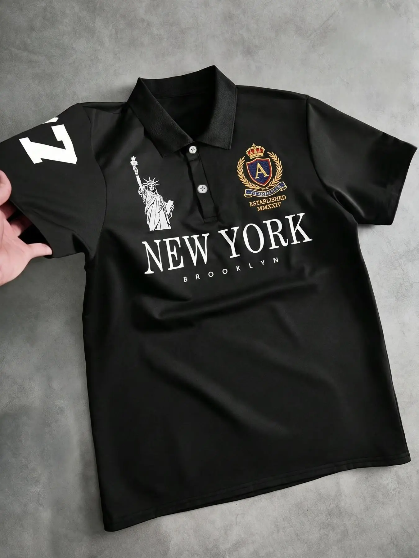 American Vintage New York Print Polo Shirt, High Street Badge Chic Casual Lapel Short Sleeve, Unisex Daily Commute Versatile Tee