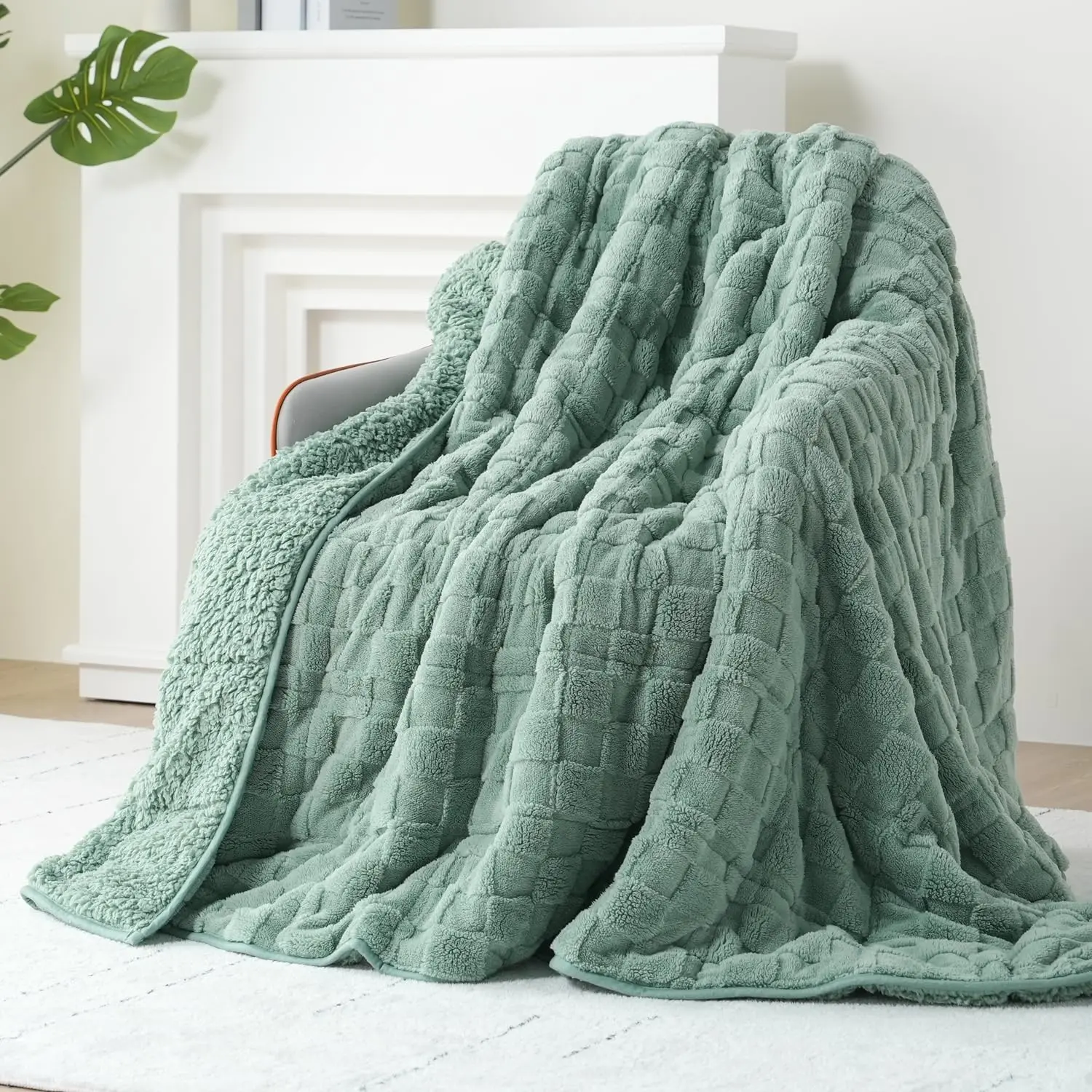 Weighted Blanket for Adult, 15 lbs Checkered Throw Blankets, Soft Dual Sided Heavy Fleece Checkerboard Blanket for Couch Sofa Bed, Queen Size 60 x 80 Inches, Sage Green