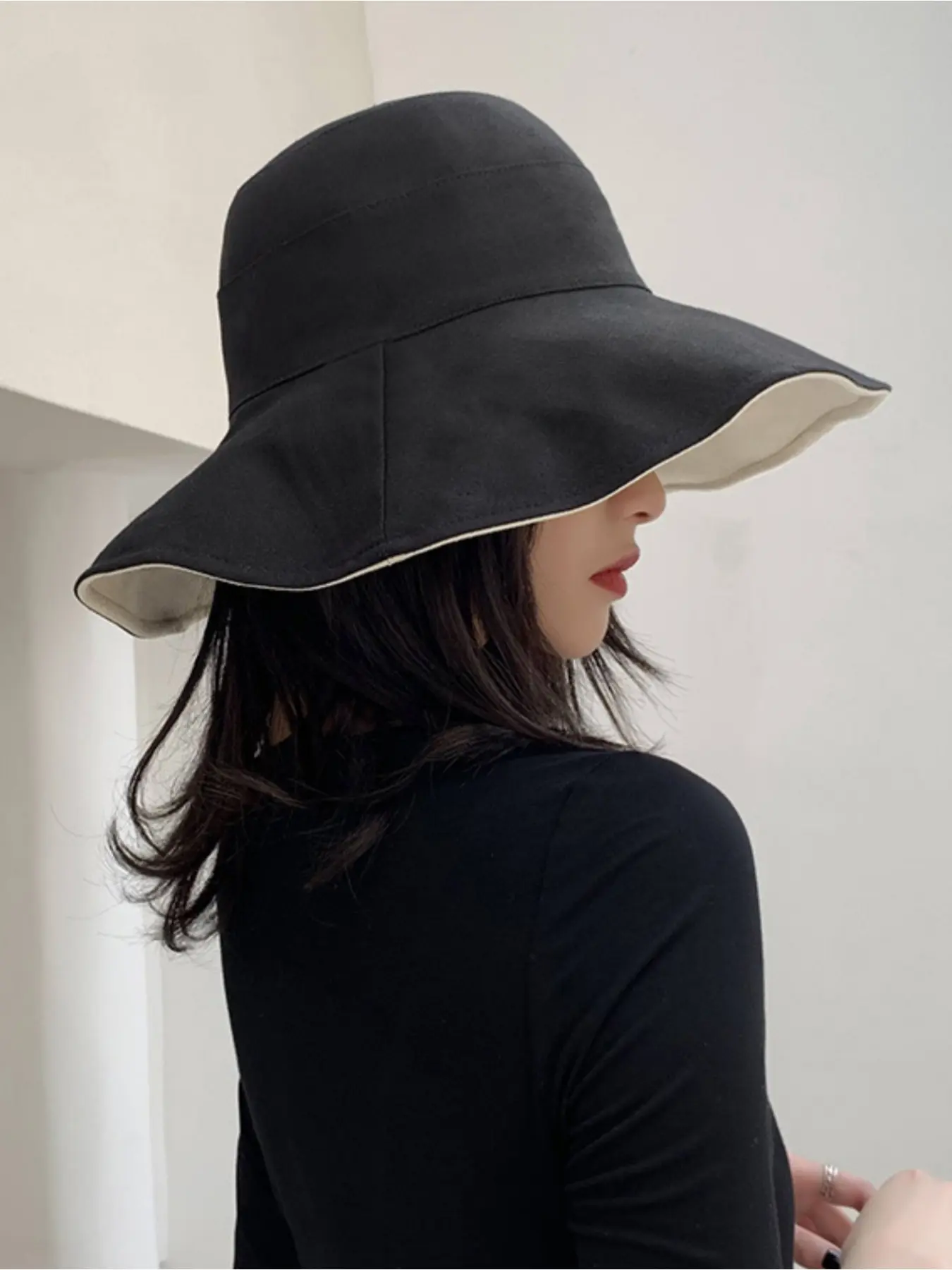Wide-brimmed UPF 50 + Hat, Ultimate Sunscreen, Reversible Design, Variable Style, Ideal Hat for Outdoor Activities